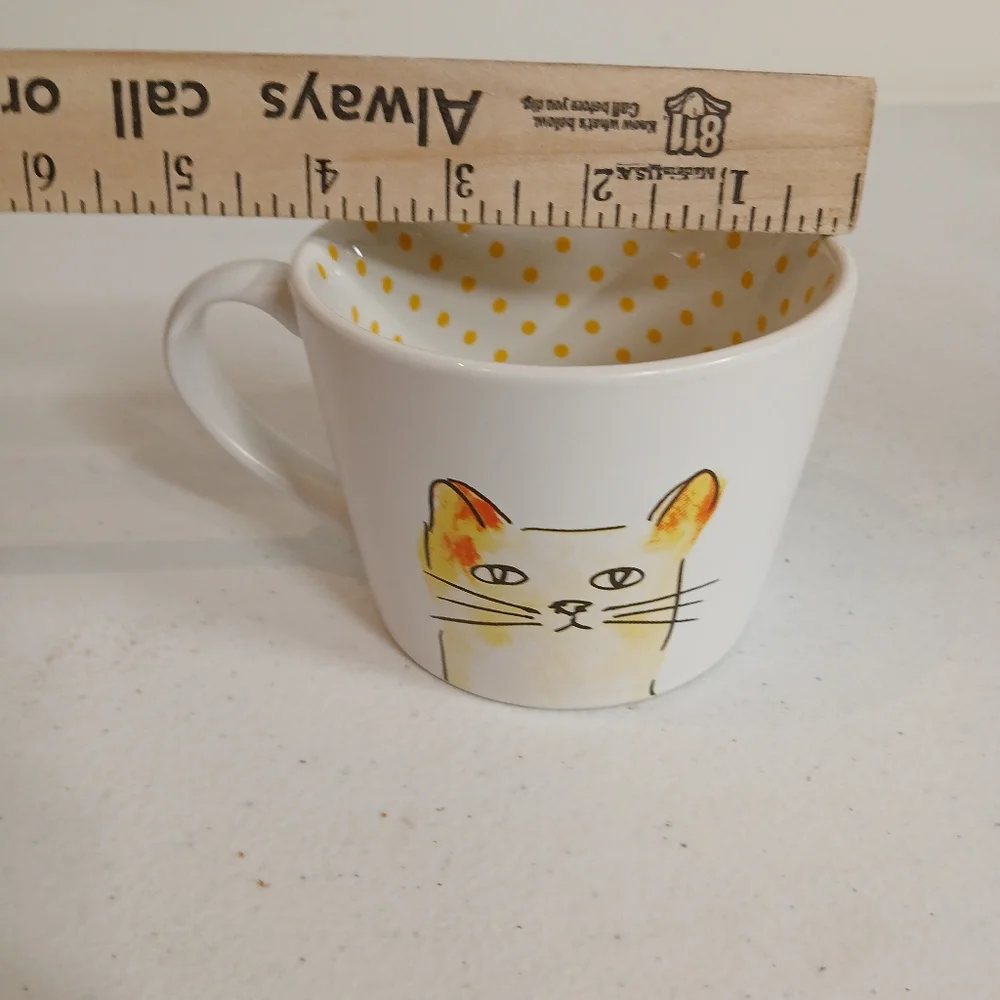 White and Yellow Cat Bowl with Playful Design